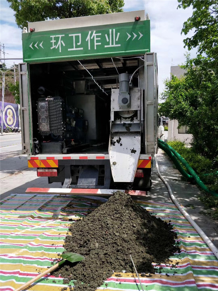 巴里坤淤泥干湿分离