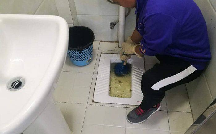 巴里坤疏通蹲坑